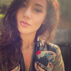 Meet your Posher, Genevieve